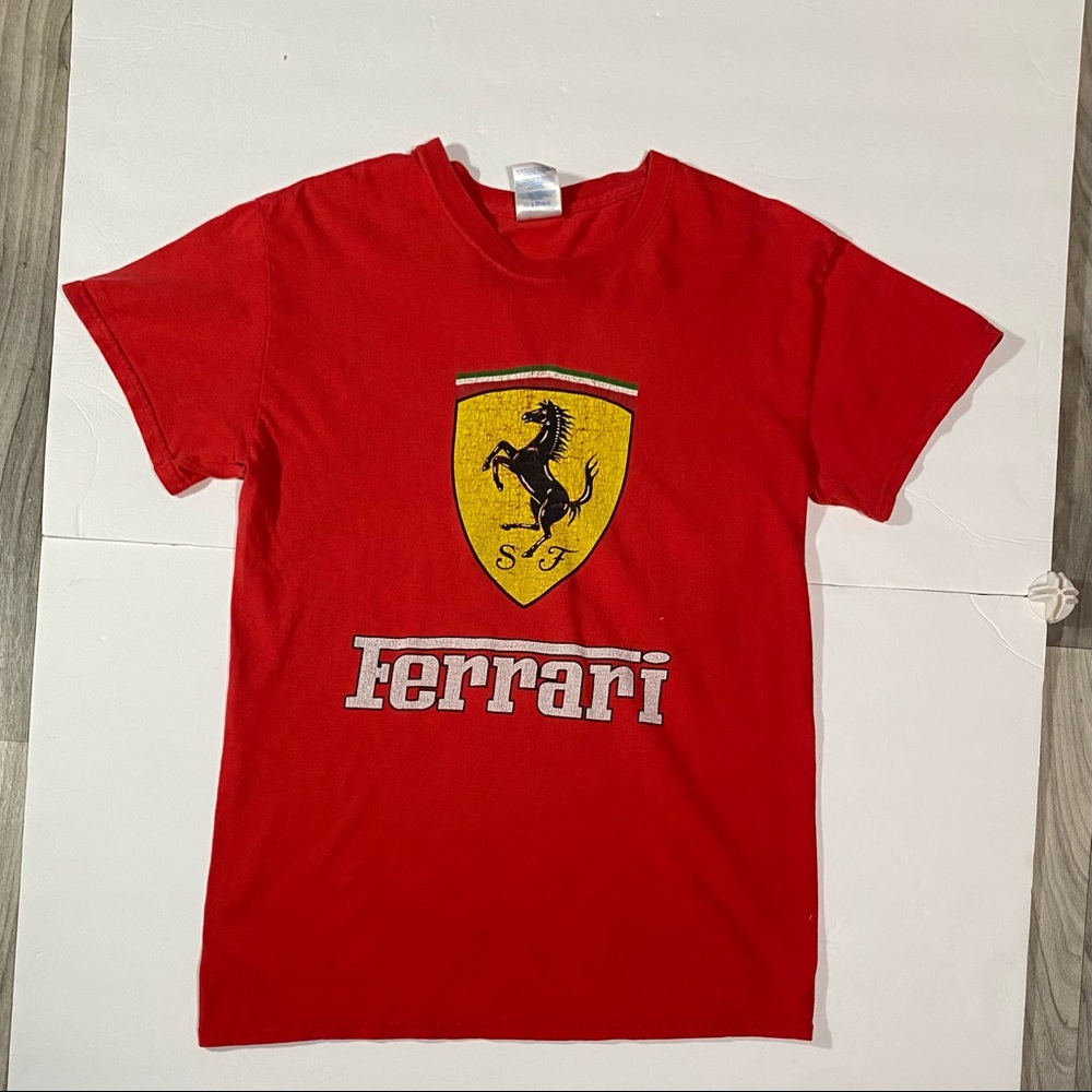 VINTAGE FERRARI TEE 🏎